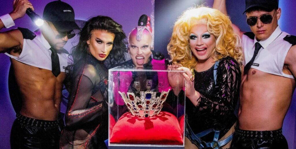 The top three queens dressed as burglars as they try to steal the crown.